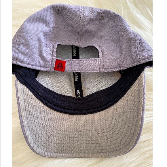 Reebok Gray Plain Hat w/ Logo - Picture 5 of 6